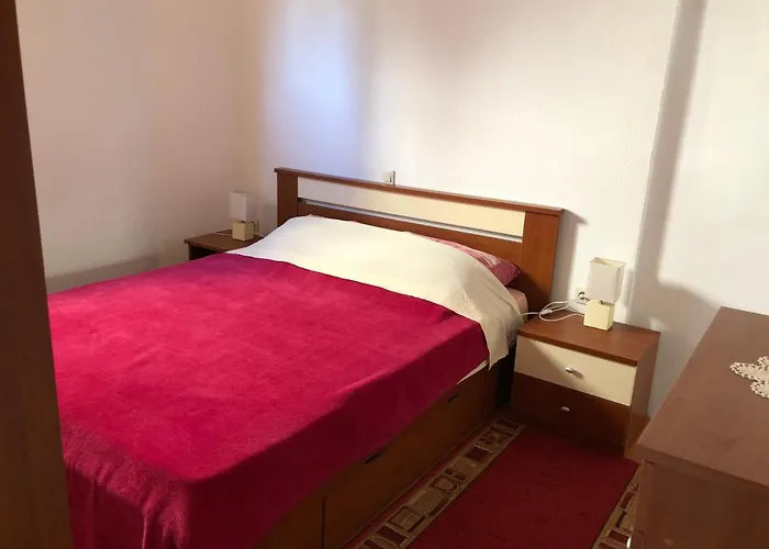 Apartment Nikola *